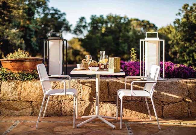 restaurant outdoor furniture