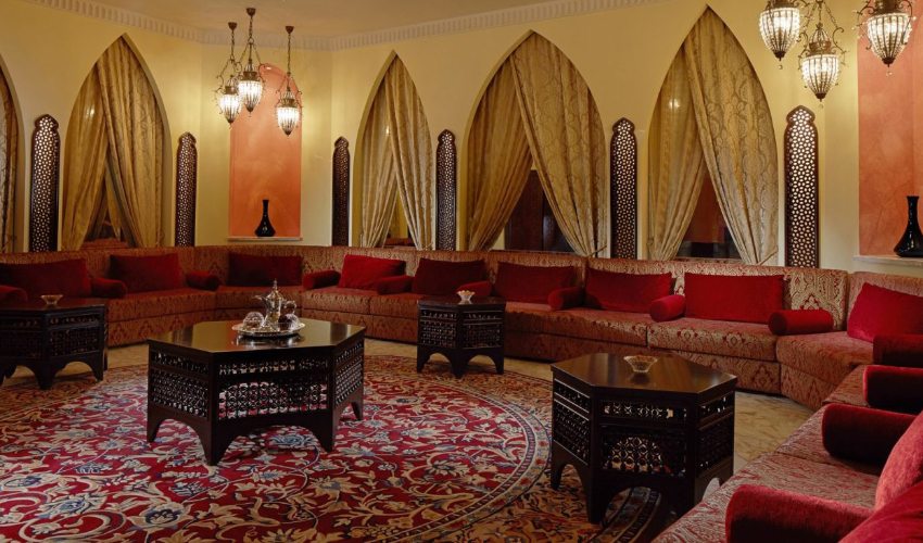 How to Decorate Your Traditional Arabic Majlis Place in Dubai