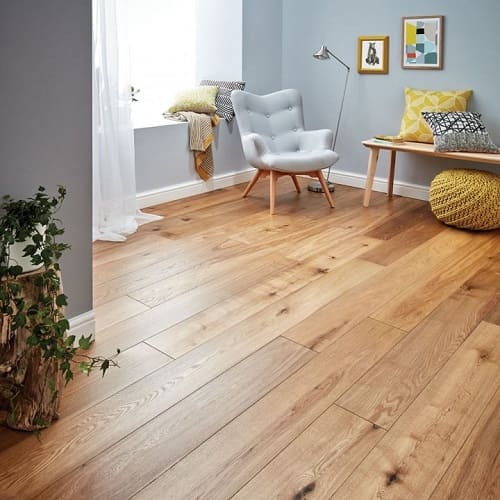 Lacquered Oak flooring