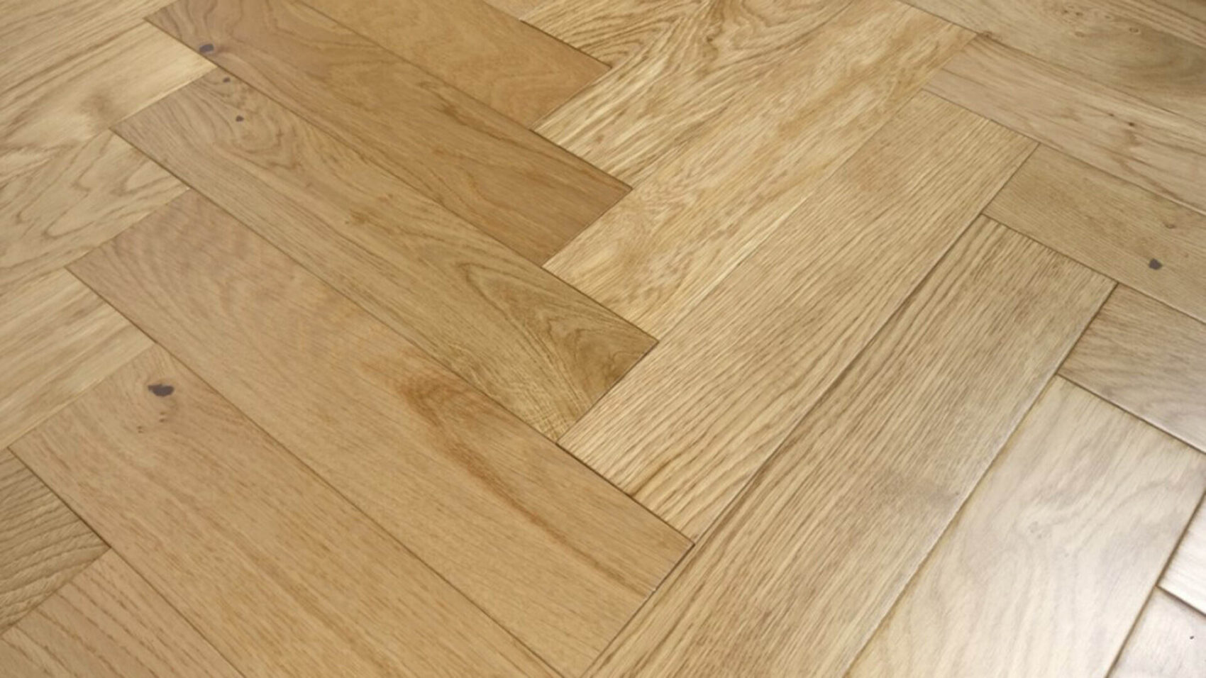 Velvet Oak Herringbone