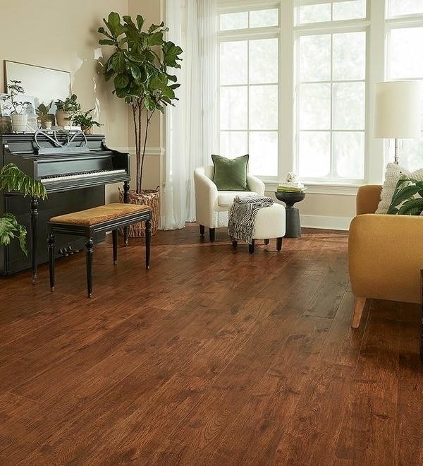 laminate flooring install in Dubai home